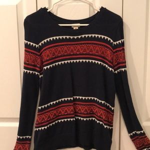 super cute sweater😍